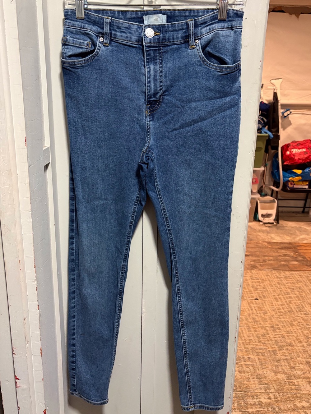Womens h&m jeans size 6